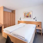 Hauser 3* Санкт-Мориц