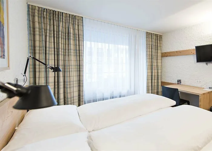 Hauser Hotel
