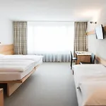 Hauser Hotel