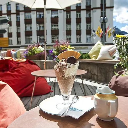 Hauser Ξενοδοχείο 3*