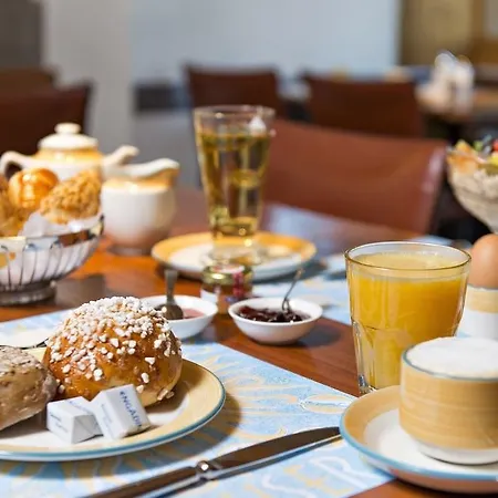 Ξενοδοχείο Hauser 3*