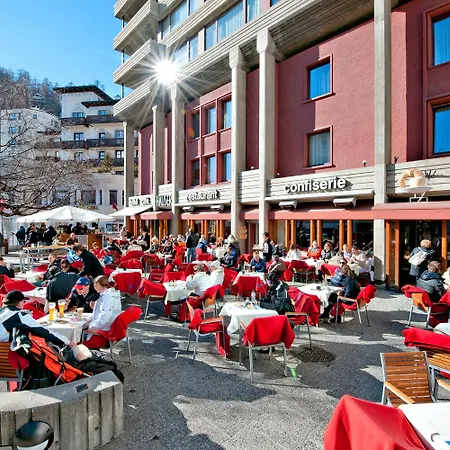 Hauser Hotell