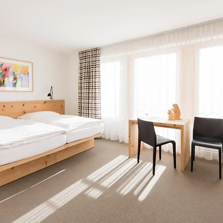 Hauser Hotell
